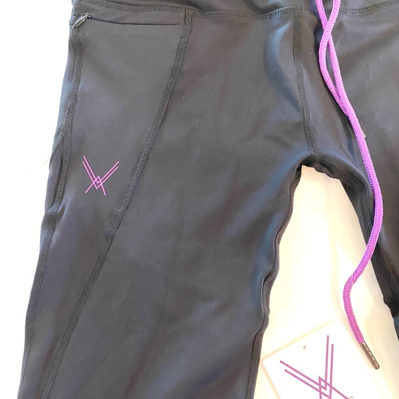 VENICEWEAR *3/$20 Sale* - Picture 5 of 6